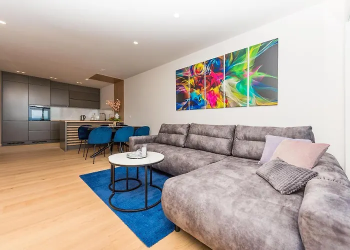 Luxury El Paradiso Sea & View Apartment